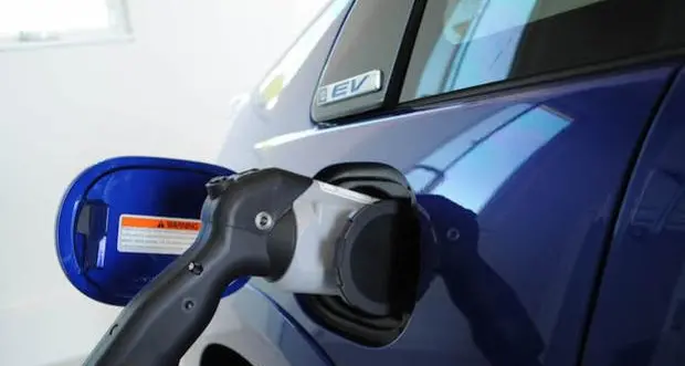 Rovereto, via libera a nuove colonnine elettriche: previsto il posizionamento in 4 zone della città