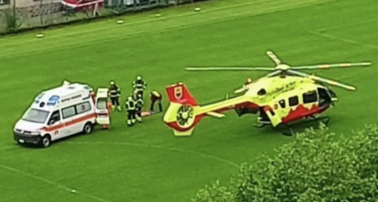 Motociclista 51enne in gravi condizioni dopo un incidente a Rumo