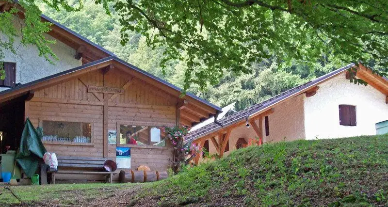 Malga Kraun, asta deserta, e il Comune abbassa ancora il canone (ma per un anno funivia chiusa)