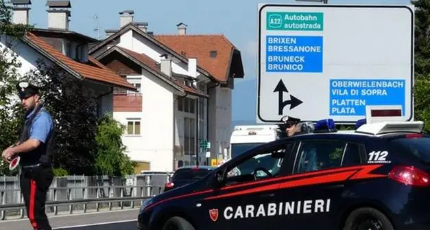 Omicidio a Brunico: trentenne ucciso a coltellate da un polacco in un appartamento del centro