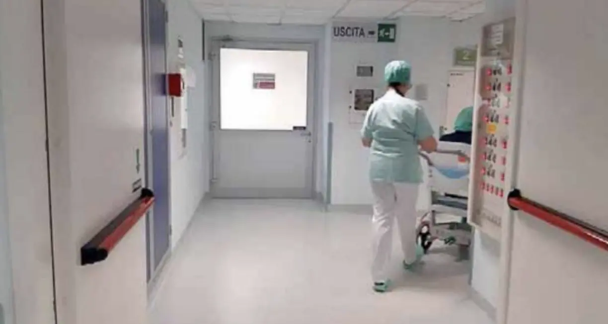 Allarme all’ospedale di Rovereto: «Malattie infettive, manca il personale»