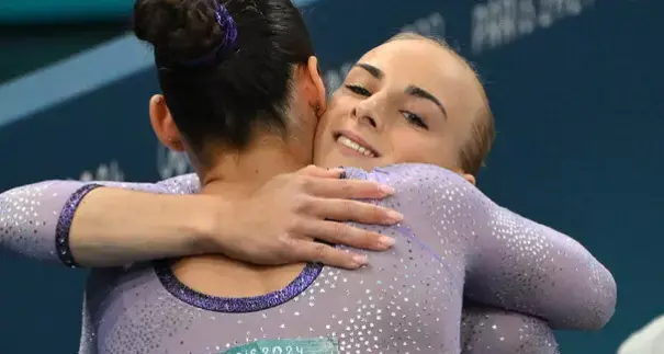 Olimpiadi, un altro oro: l’azzurra Alice D'Amato alla trave, e Manila Esposito conquista il bronzo