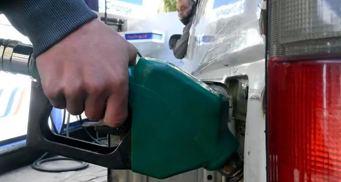 Dal caro scuola all’aumento delle bollette di gas e luce, in arrivo la stangata d’autunno