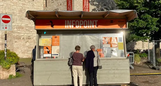 Trento diventa \"arancione\", pronta per il Festival dell'Economia