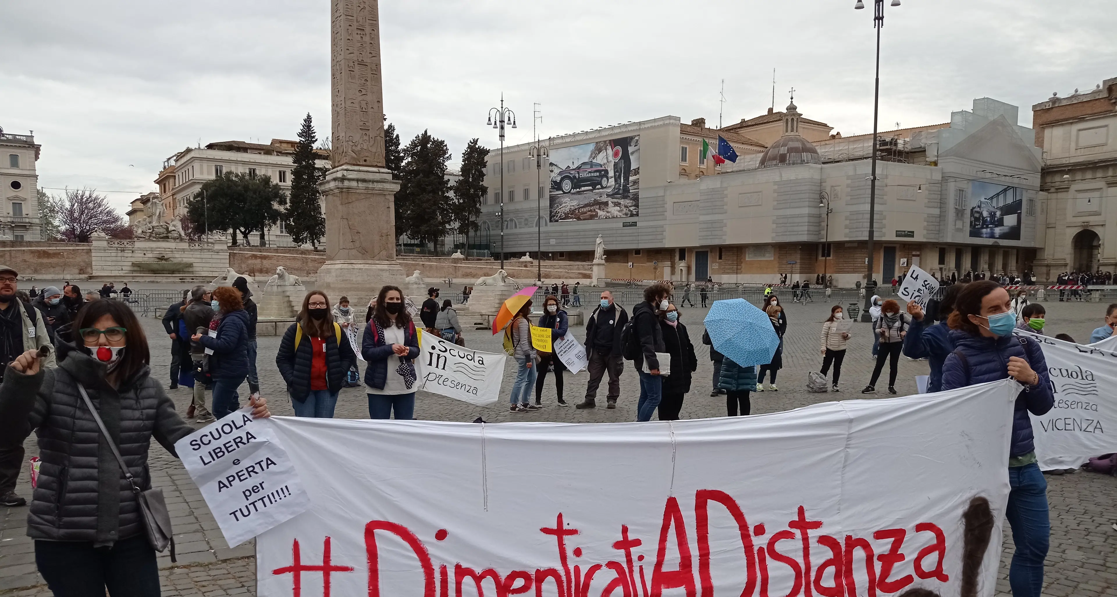 In piazza a Roma contro la DAD: c'erano anche genitori e ragazzi trentini