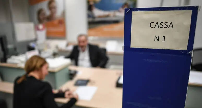 Un semestre record per le banche, in Borsa 15 miliardi di utili