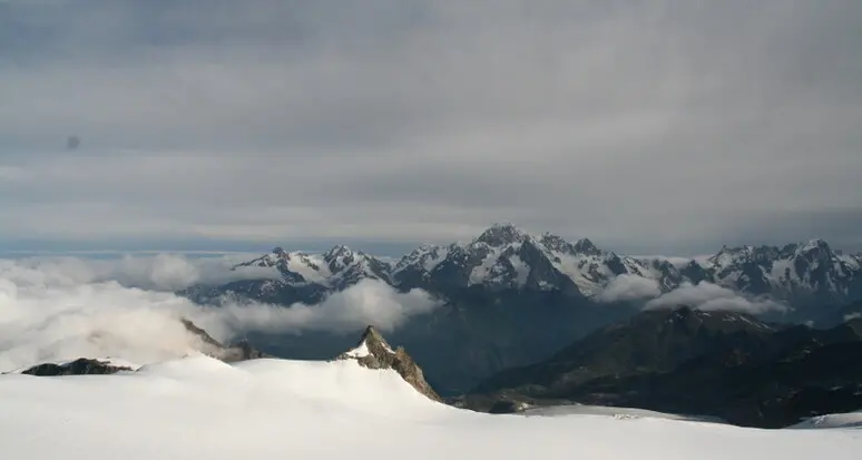 Cambiamenti climatici, lo scioglimento ghiacciai si fa sempre più incisivo: ad essere più colpite le Alpi