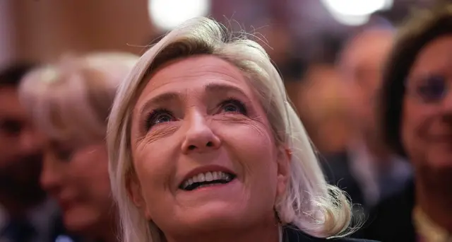 Francia: Le Pen prima in sondaggio politico del Figaro Magazine