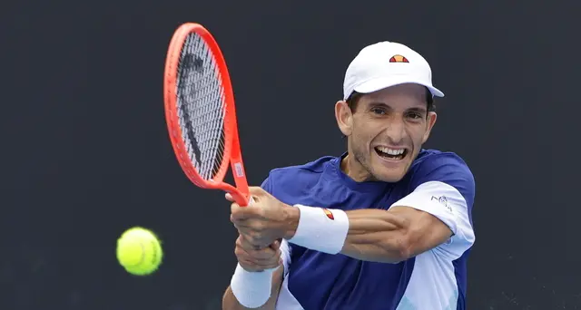 Australian Open: finisce favola Passaro, ko al secondo turno