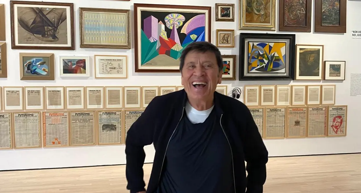 Sorpresa al Mart di Rovereto: all’ingresso si presenta Gianni Morandi