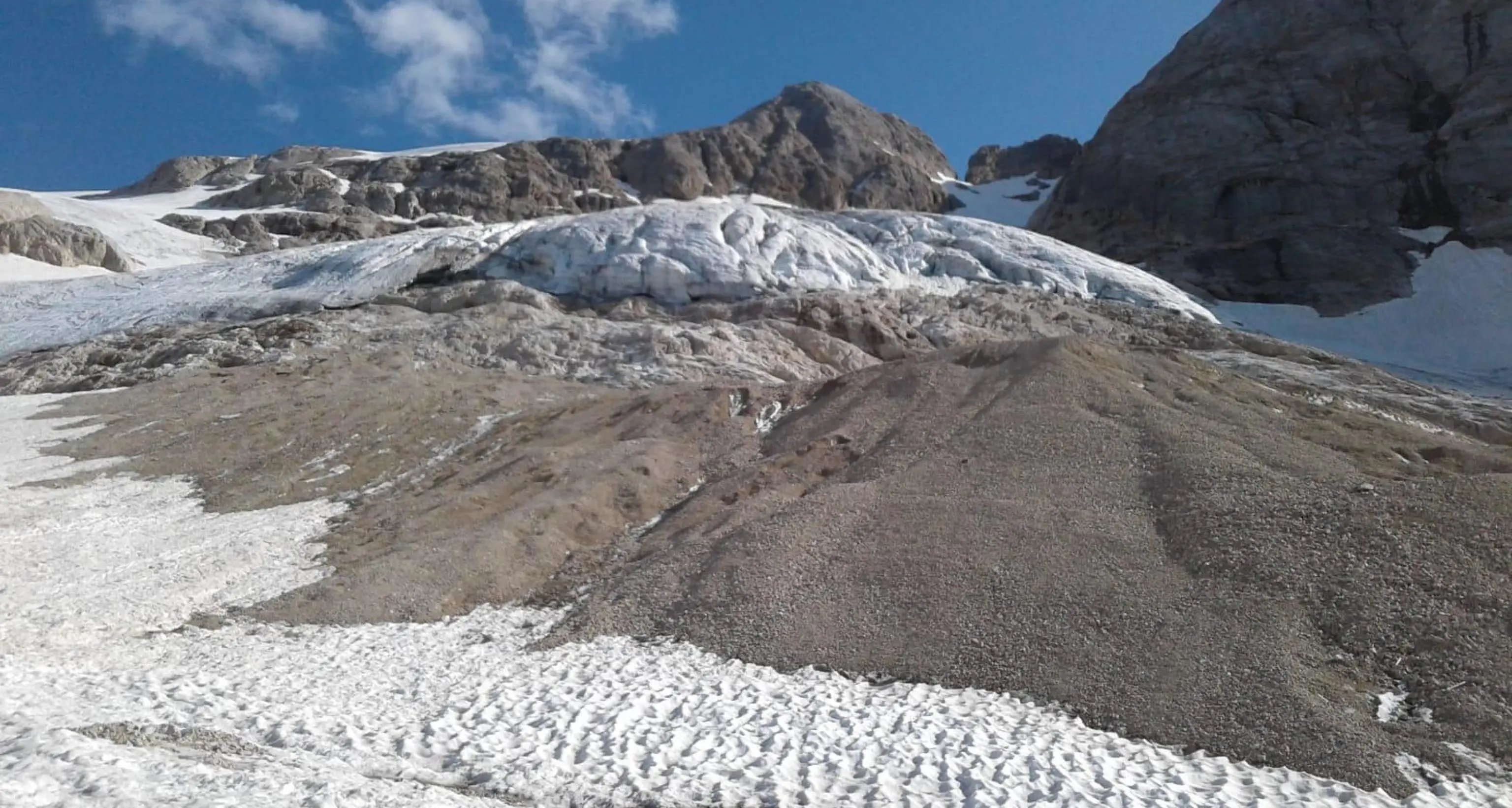 Le nostre montagne a rischio: i ghiacciai si ritirano e aumentano le frane