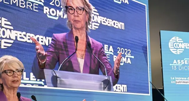 Confesercenti: 'Dal 2019 spariti oltre 52 mila negozi'