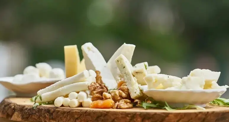 Formaggi a latte crudo, nuove norme contro le gravi infezioni da Escherichia