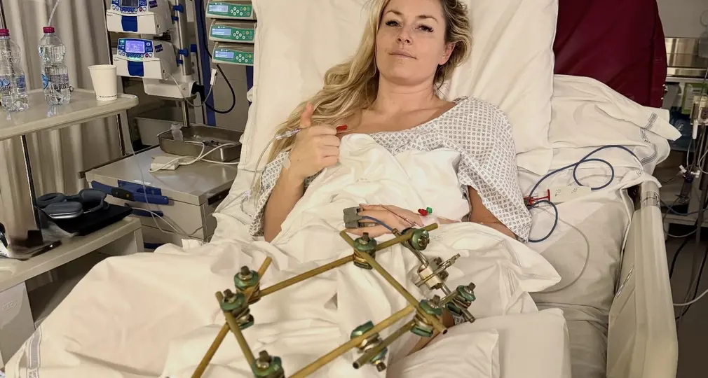 Terzo intervento alla gamba per Vonn: “Faccio progressi, grazie a chi mi vuole bene”