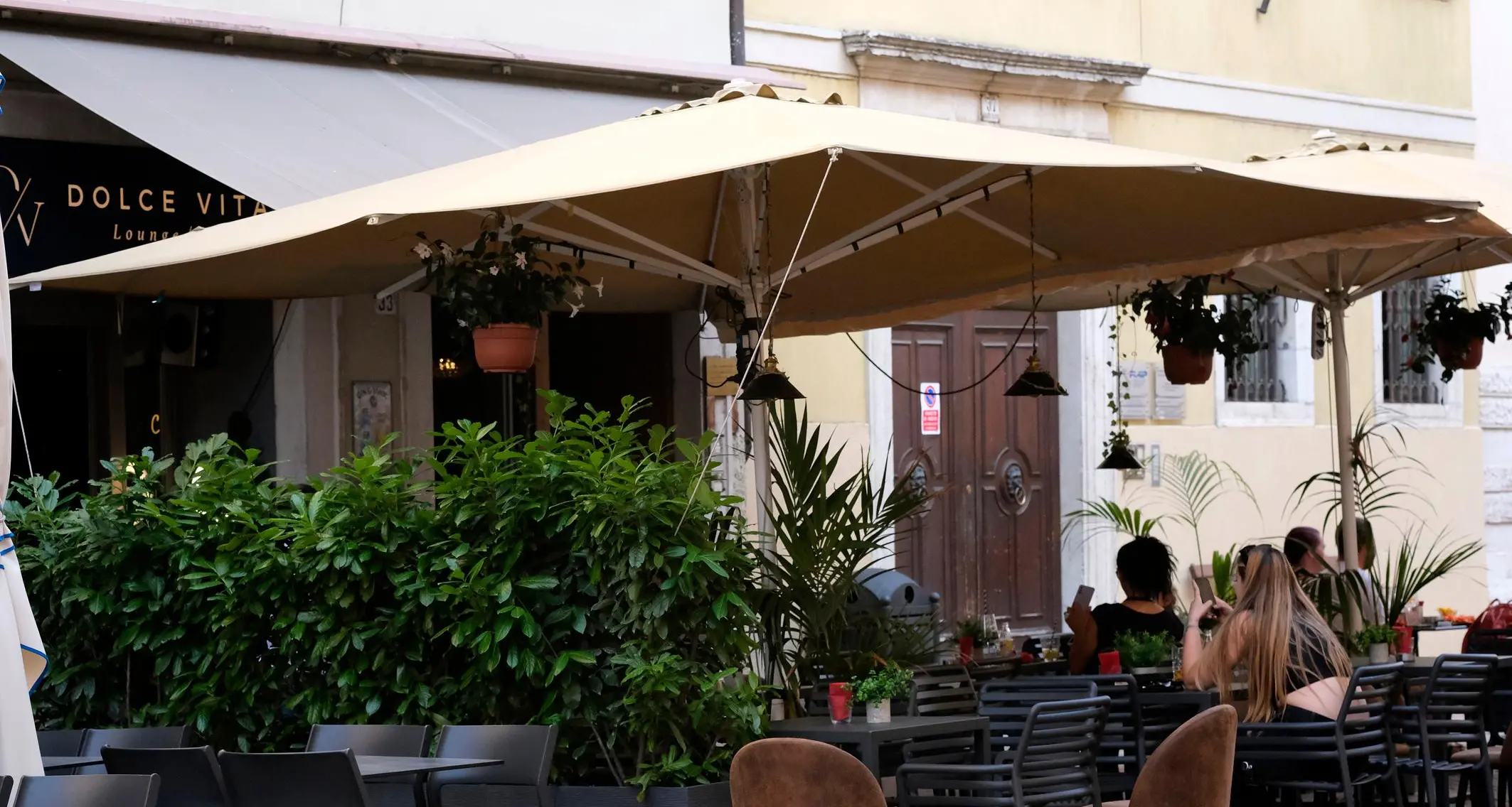 Bar chiuso per 15 giorni dal Comune, ma vince il ricorso al Tar e riapre dopo solo quattro