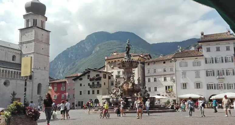 Così è cambiata la criminalità in Trentino: meno rapine, più furti in casa e truffe on line