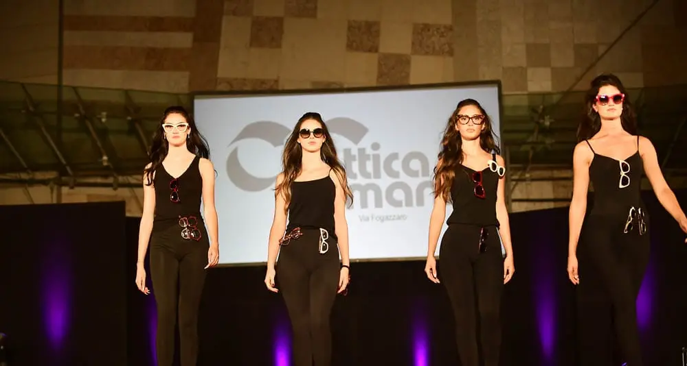 Moda, danza e prevenzione oncologica: a Trento l’undicesima Sfilata sotto le Stelle