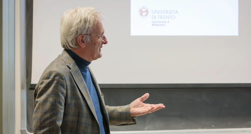 I matematici italiani alla sfida dell'impossibile (guidati da un trentino) nel convegno di Palermo
