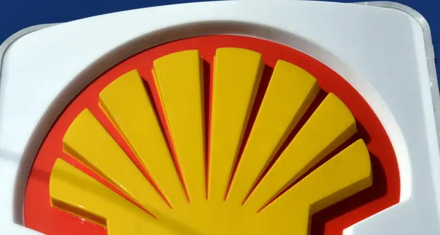 Shell: vuole trasferire quartier generale in Gb