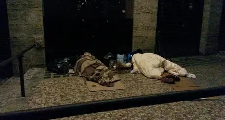 Il Comune di Trento apre l’ex scuola Bellesini per accogliere chi passa la notte all’addiaccio