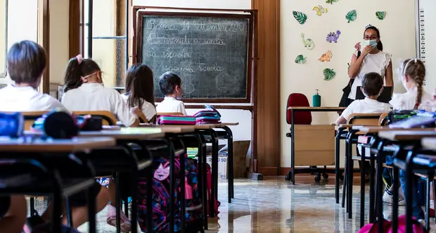 La Cgil a Fugatti: “Se la scuola è inclusione si riduca il numero di alunni per classe e stop al precariato”