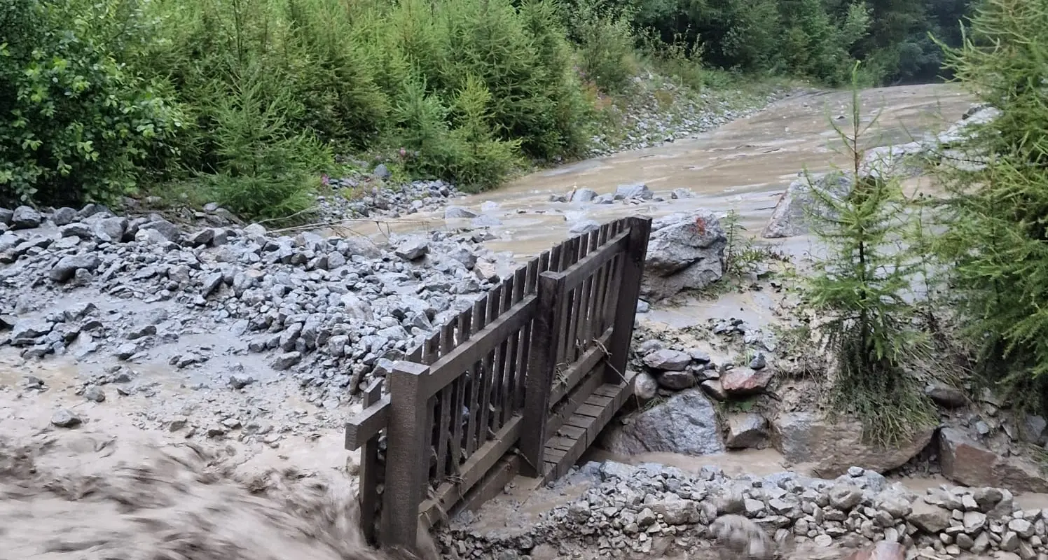 Smottamenti, nubifragi e forti raffiche di vento: l’inizio della settimana in Trentino