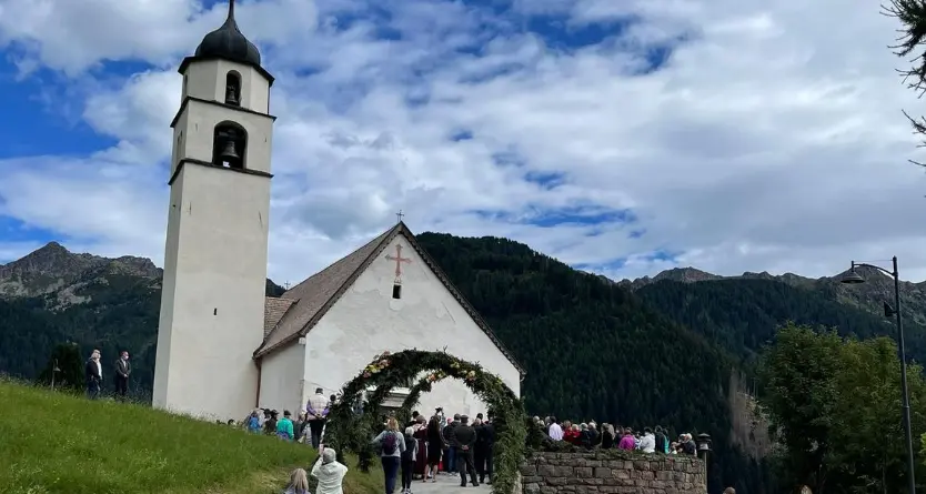 L’arcivescovo a Palù del Fersina riconsegna la chiesa parrocchiale restaurata alla comunità
