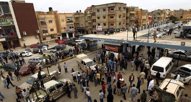 Libia: scontri fra milizie, chiude l'Università di Tripoli
