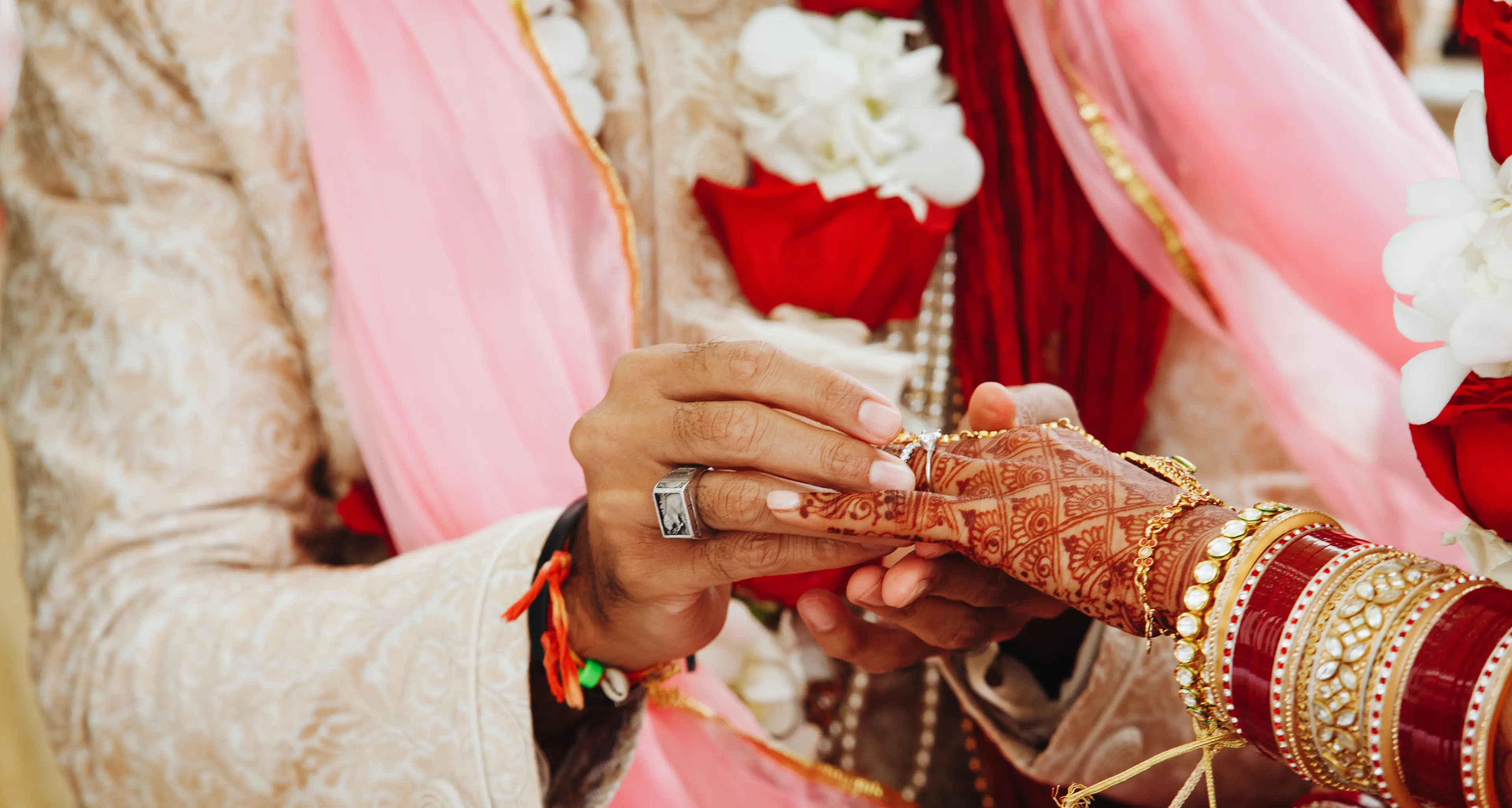 Costringe la figlia al matrimonio combinato con il cugino: padre pakistano a processo