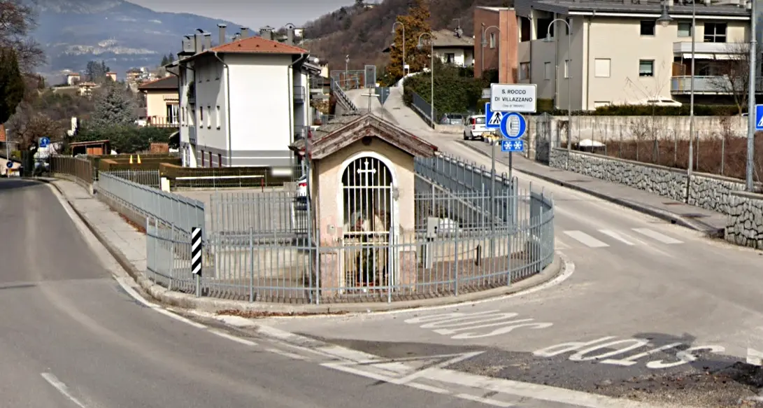Villazzano, rubata la Madonnina dal capitello: un vero furto, anche se non era di valore