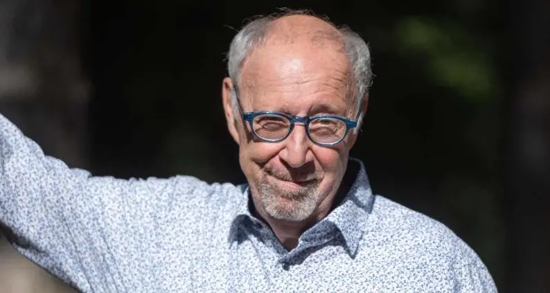Il ritorno di Andrea Castelli: da gennaio in tournée con il suo monologo «Pio» (versione reloaded del 1993)