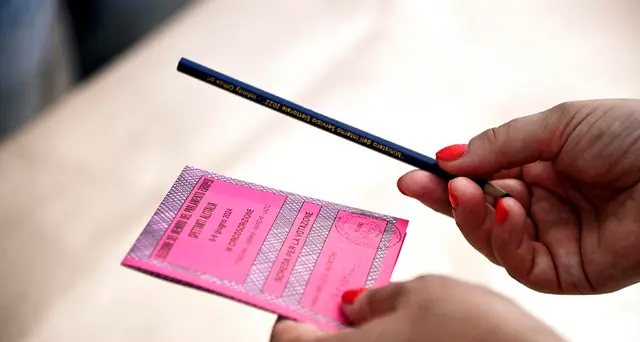 Europee: l'affluenza definitiva alle 12 è del 25%