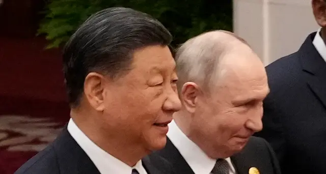 Putin: la Russia e la Cina puntano a una cooperazione paritaria