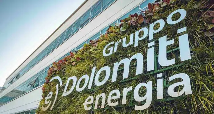 Nuovo contratto per i dipendenti Dolomiti Energia: più ferie, più soldi, meno ore