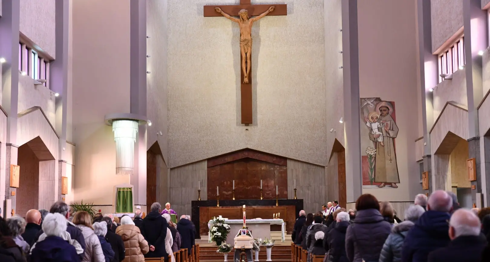 L’addio al professor Silvano Bert: in tantissimi nella chiesa di Sant'Antonio