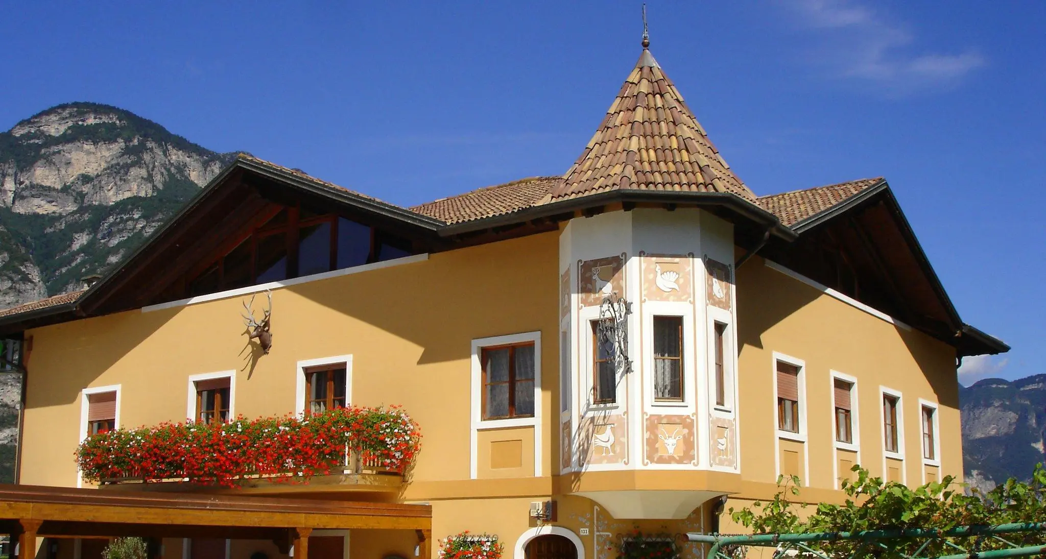 La Forst ha comprato il ristorante La Cacciatora di Mezzocorona, ma per ora la gestione non cambia