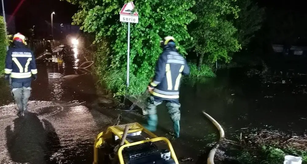 Grigno: la notte scorsa esondazioni e allagamenti, oggi allerta e ciclabile chiusa