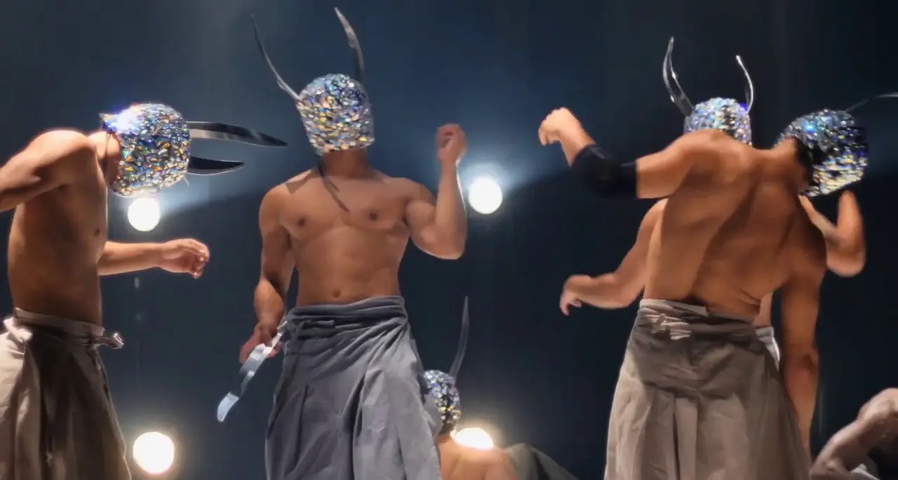 Domani riapre il Teatro Sociale con la danza di Koubi. E i posti distanziati con i nomi dei benefattori