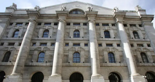 Borsa: Milano tiene (+0,4%) con l'Europa in attesa dei dati Usa sul lavoro