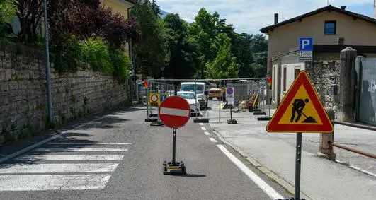 Cantieri estivi, stasera riapre via della Cervara