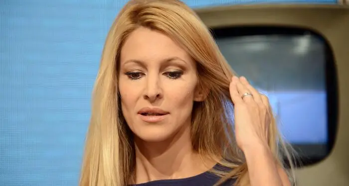 Adriana Volpe: \"Il mio ex diceva che voleva distruggermi. In un mese ha prelevato dal mio conto 22mila euro\"
