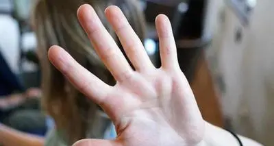 Il racconto di un’atleta agonista ai genitori: «Il coach mi ha molestata negli spogliatoi»