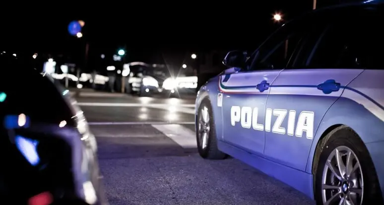 Padova, donna giù dal cavalcavia sopra l’A4: non è suicidio, fermato il compagno