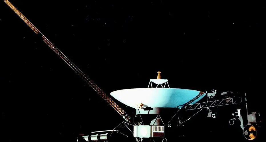 Voyager 1 invia segnali senza senso, è a 24 miliardi di chilometri dalla Terra ed è vecchia di 45 anni