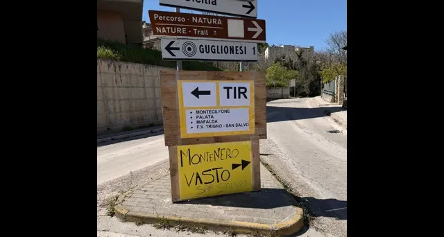 Frana in Molise: navigatori in tilt, sindaci in strada a 'dirigere' il traffico