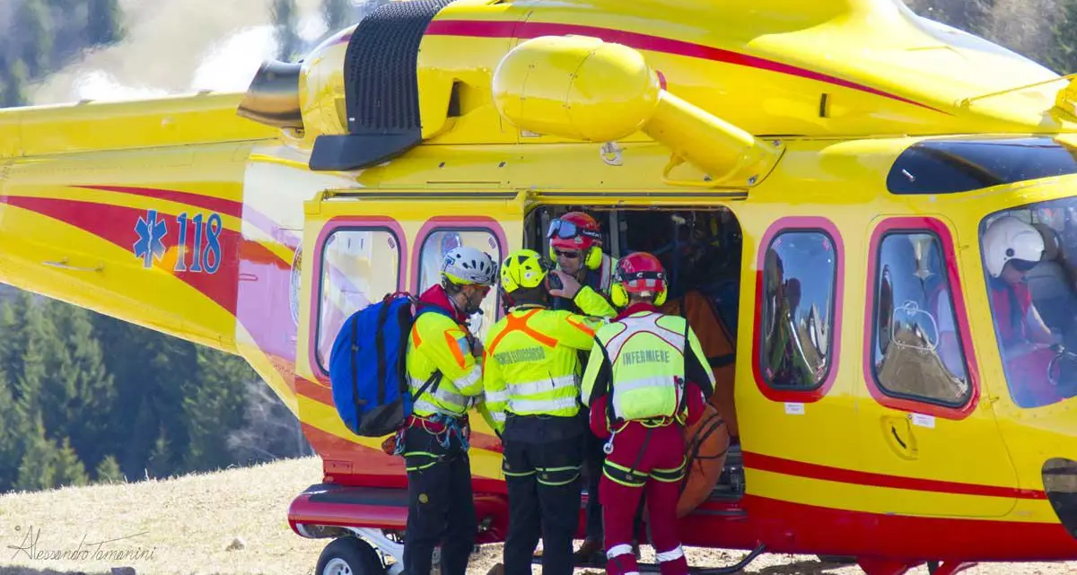 Bedollo: scivola e batte la testa, soccorso con l’elicottero un bambino di sette anni
