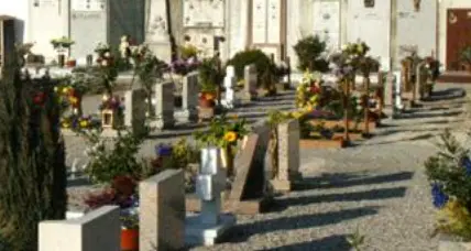 Riesumarono le salme senza avvertire la famiglia, ma il Tar nega il risarcimento