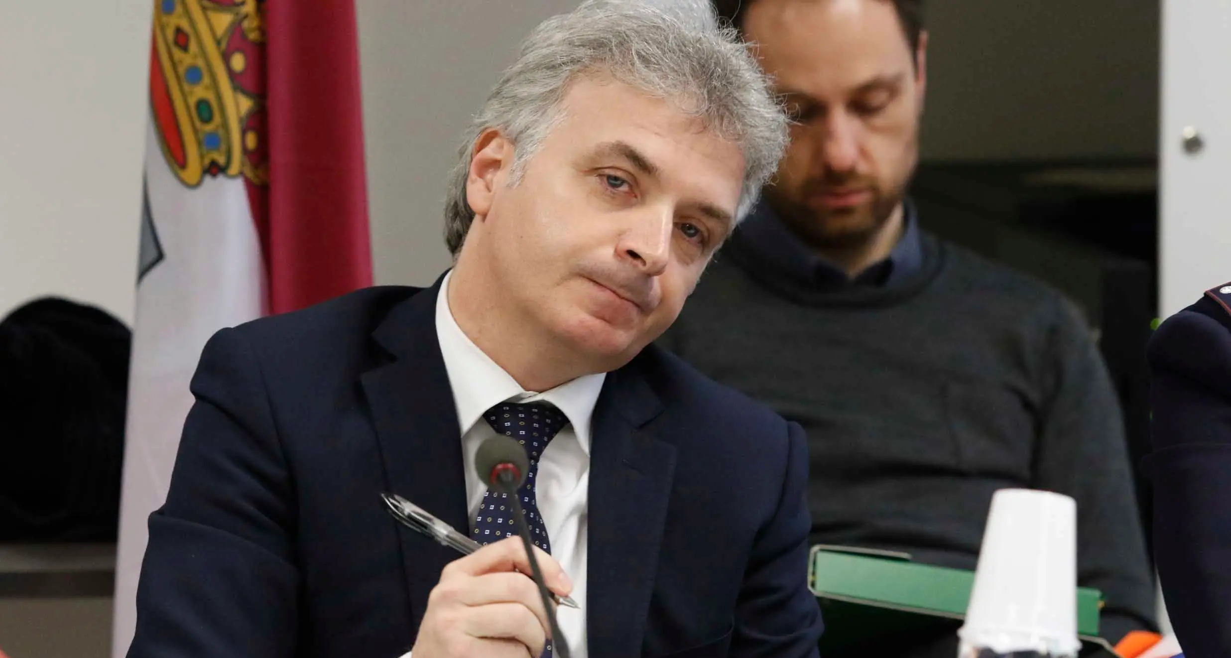 Accuse social, il sindaco querela due consiglieri e chiede mezzo milione, ma il giudice li assolve e lui dovrà pagare le spese