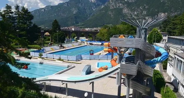 Lido Manazzon, nuova vasca tuffi e solarium raffrescato
