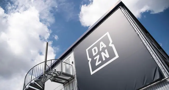 Dazn aumenta i prezzi per vedere la serie A: ecco quanto si dovrà spendere per il prossimo campionato